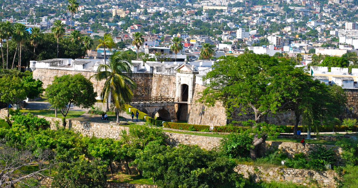 Flights Cheyenne - Acapulco