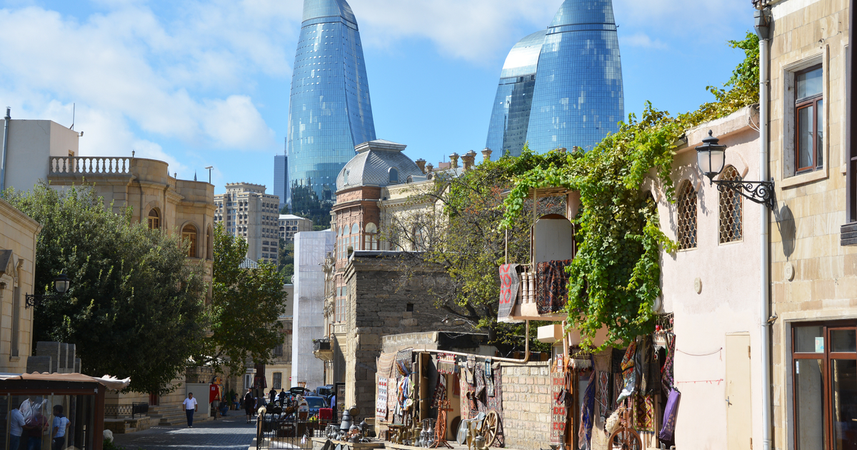 Flights Reynosa - Baku