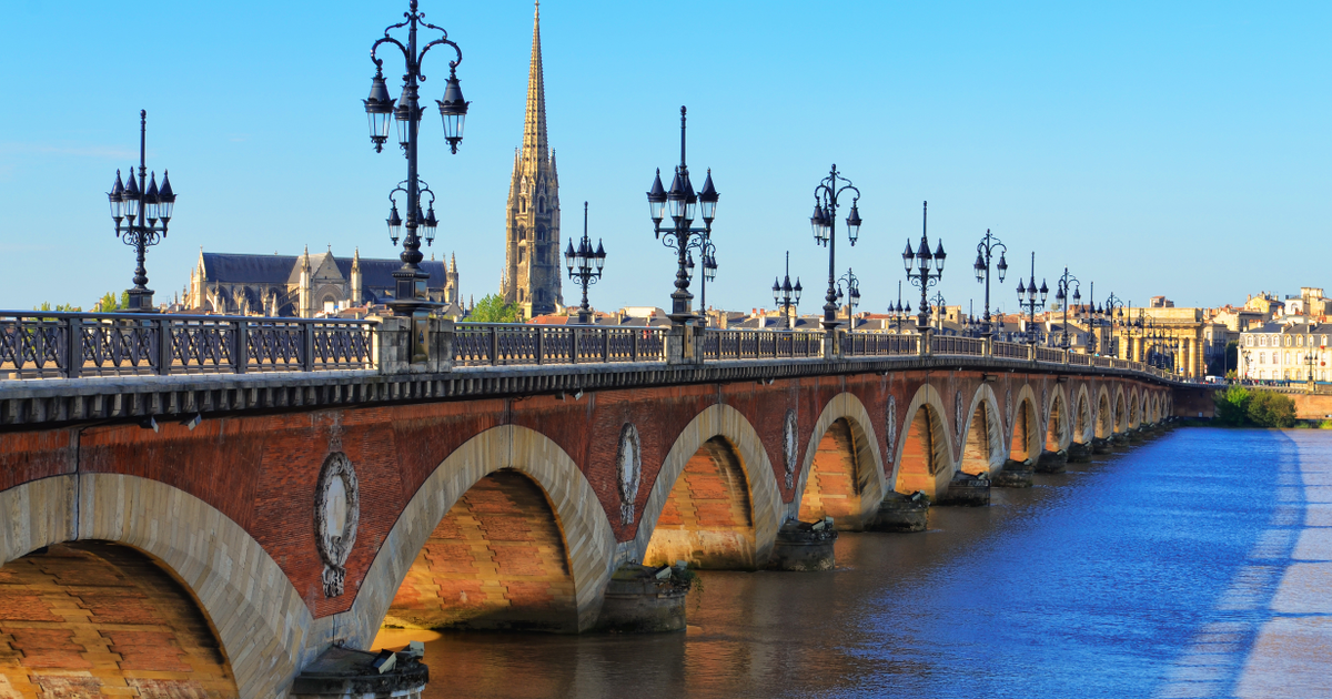 Flights to Bordeaux