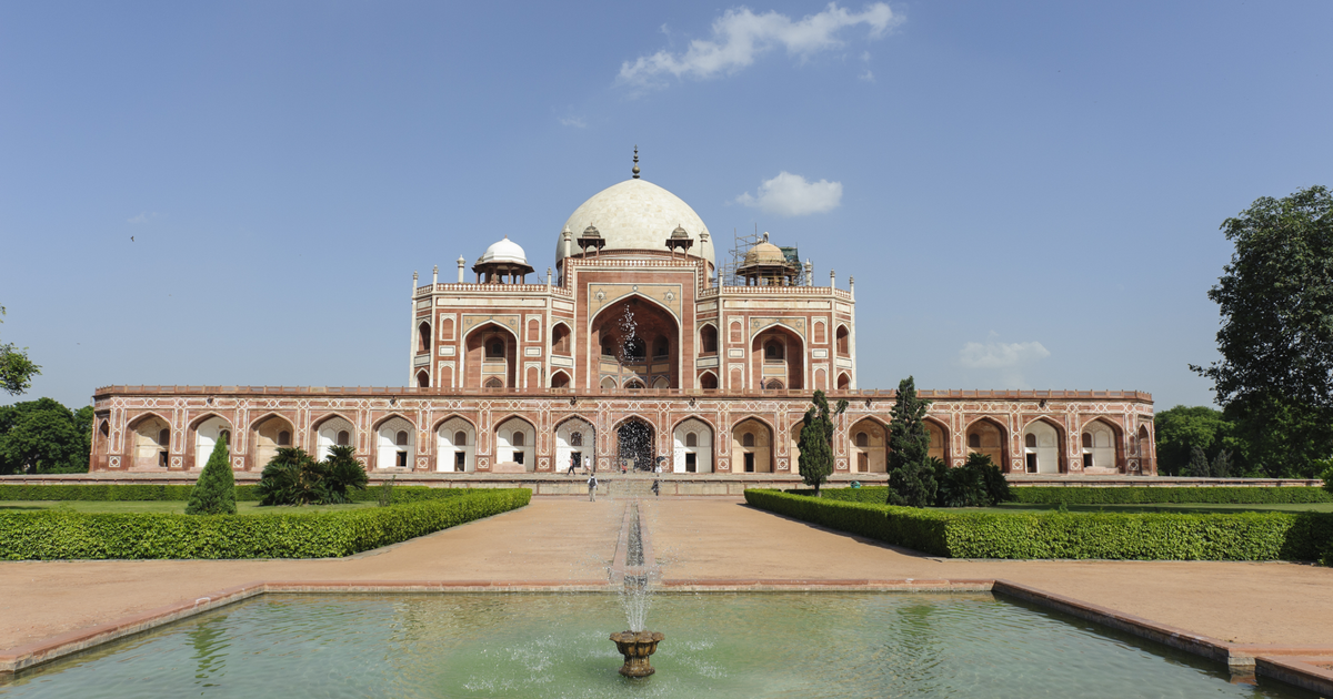 Flights Aswan - New Delhi