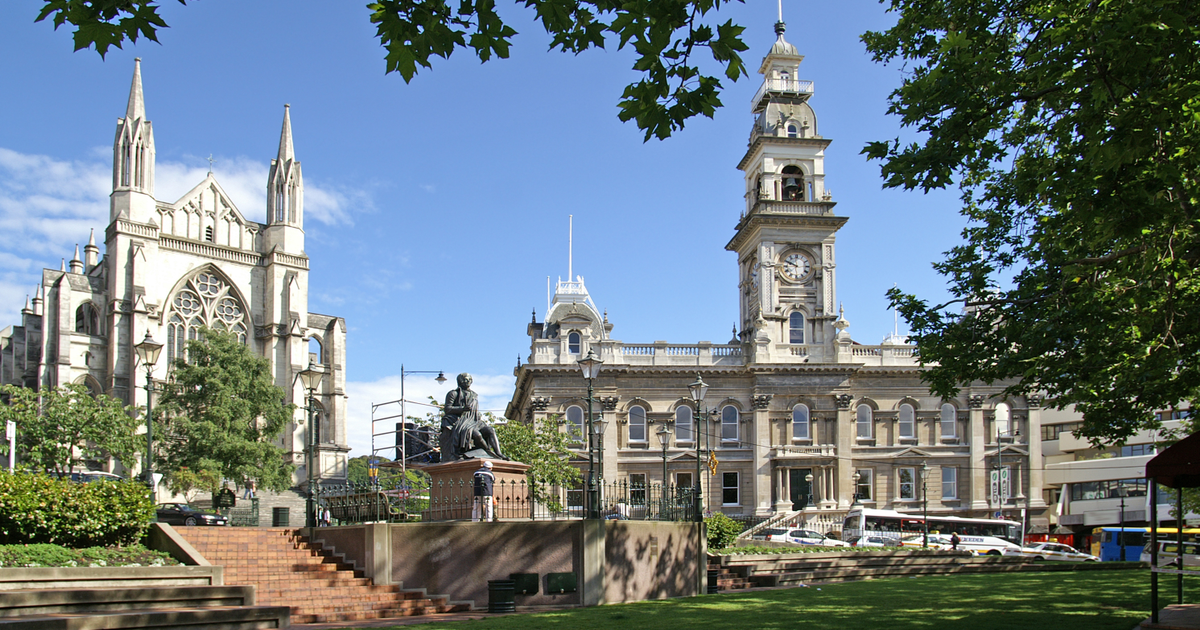 Flights to Dunedin