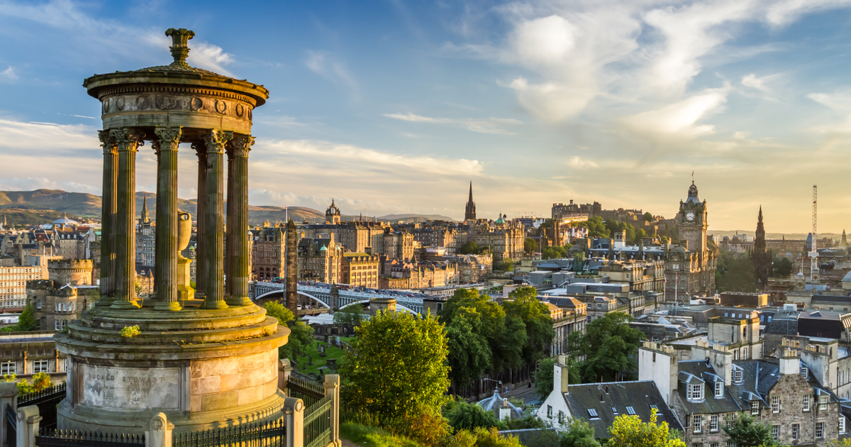 Flights to Edinburgh