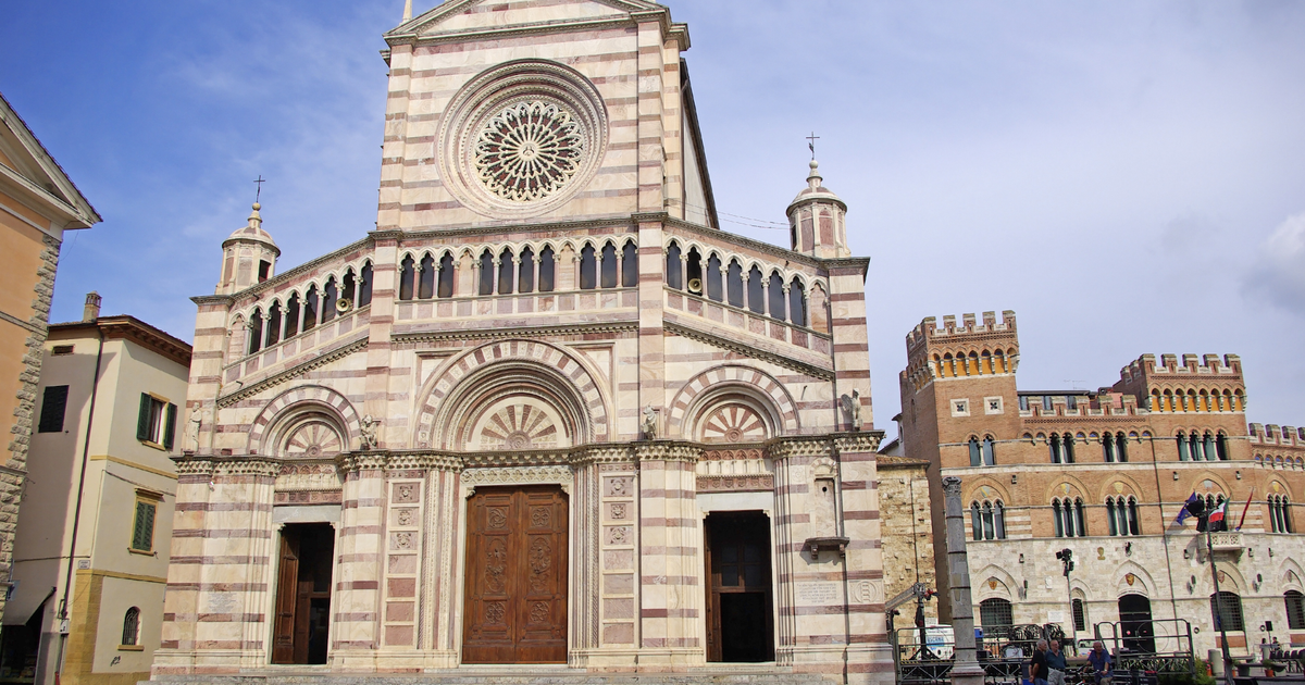 Flights to Grosseto