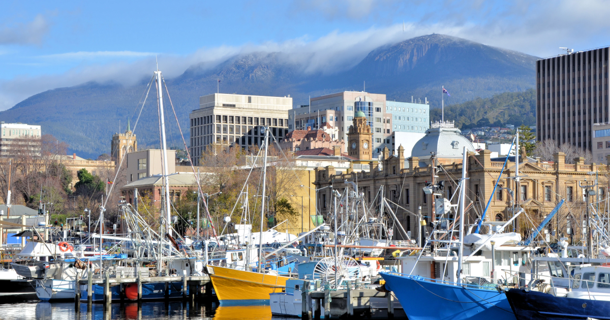 Flights Sioux Falls - Hobart