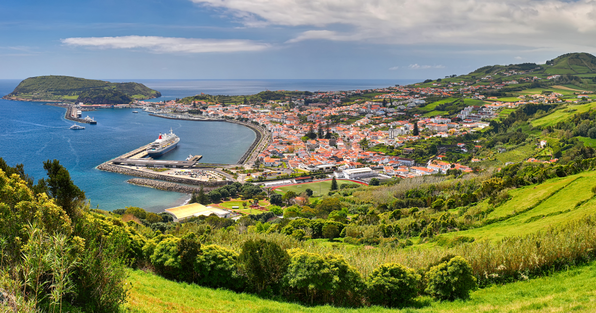 Flights to Horta
