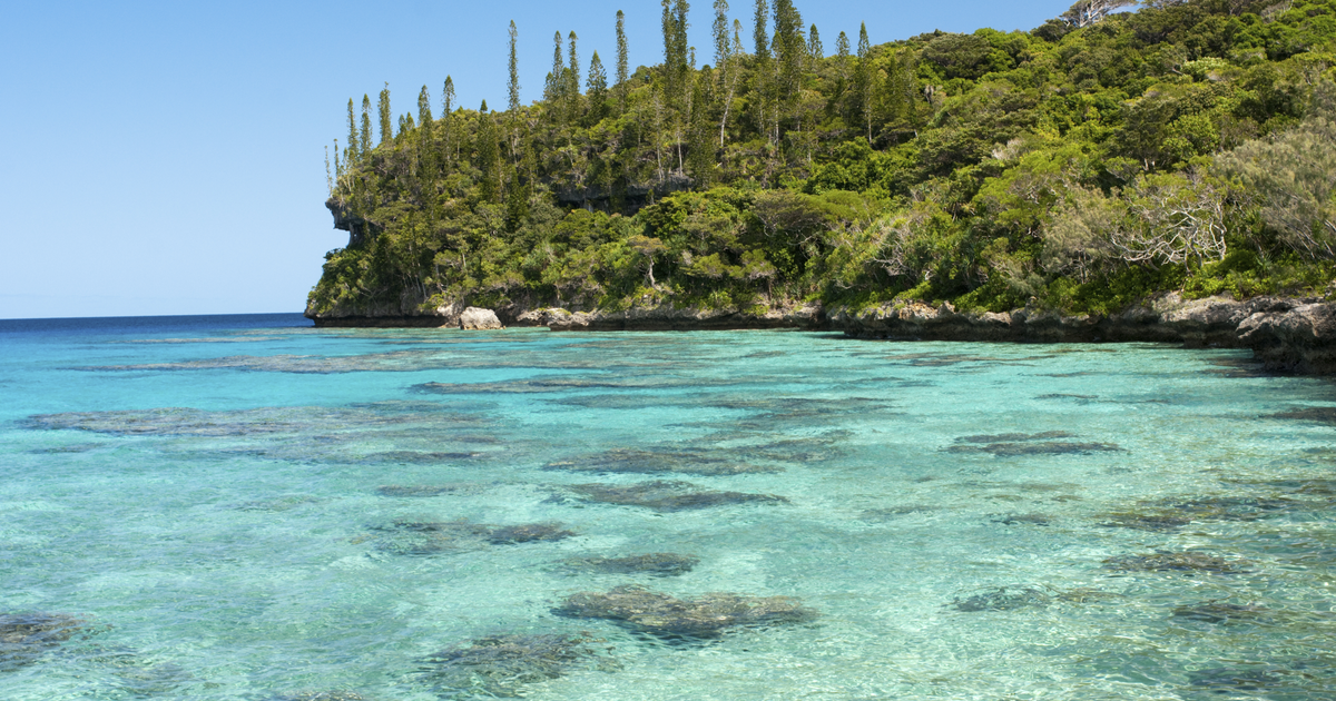 Flights to Lifou