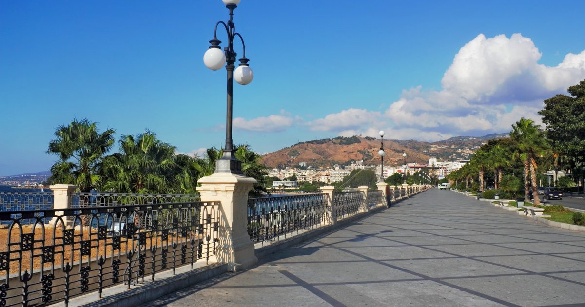 Flights Edinburgh - Reggio Calabria
