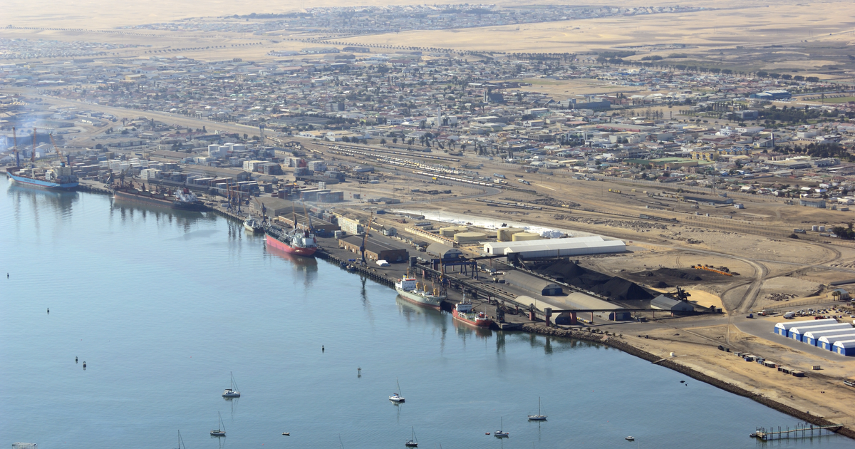 Flights to Walvis Bay