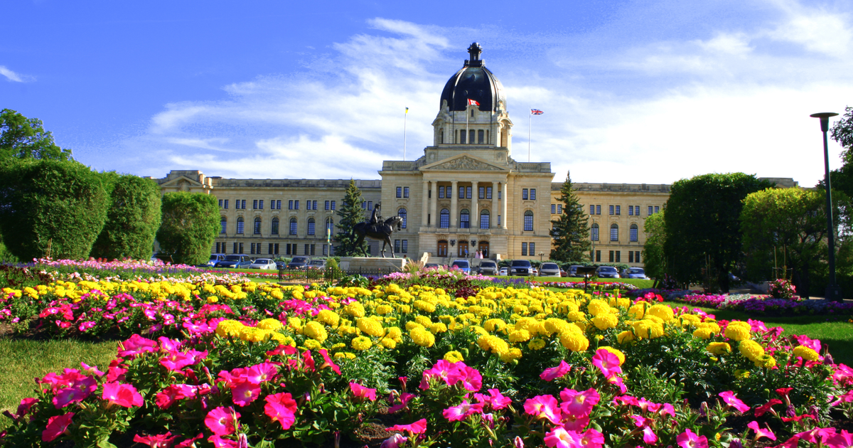 Flights Tupelo - Regina
