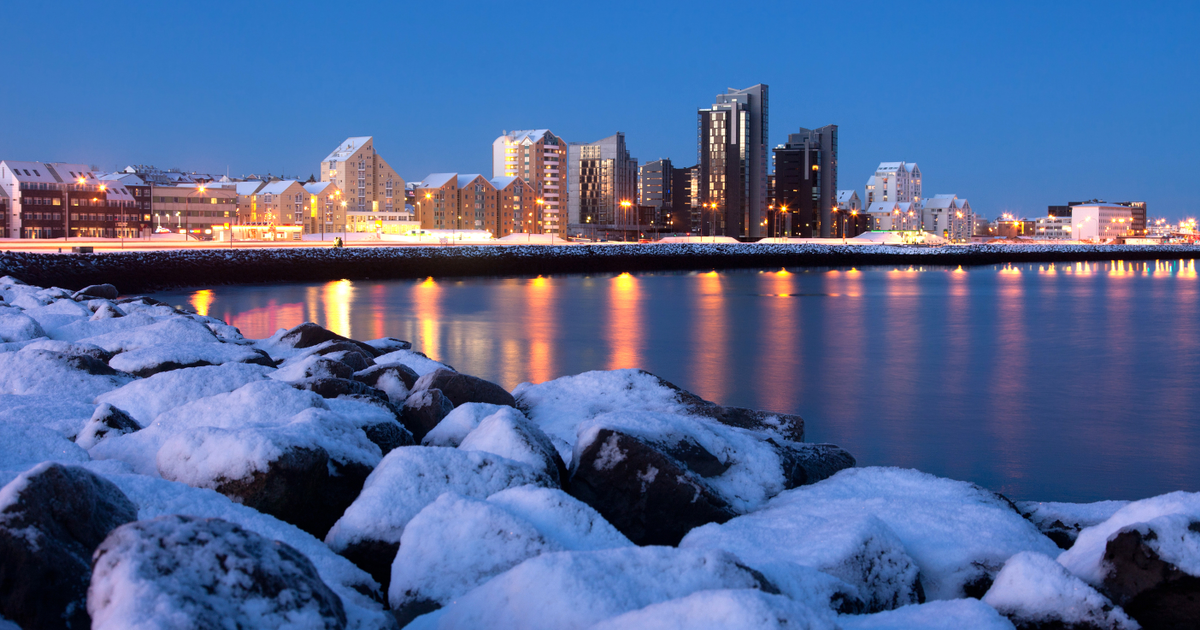 Flights to Iceland