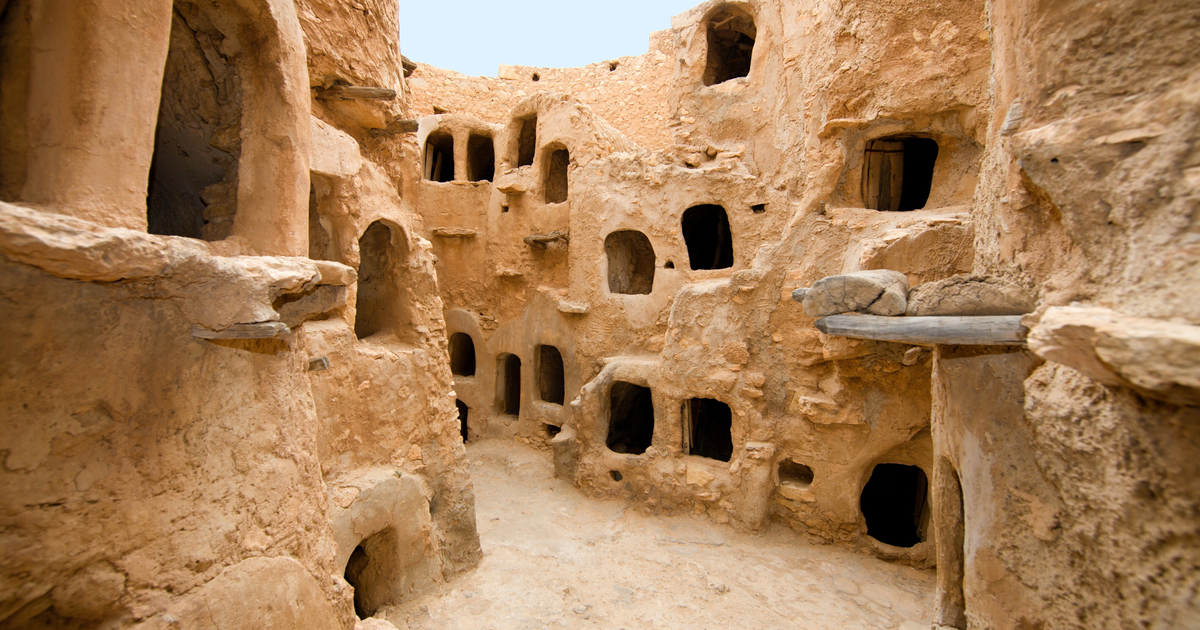 Flights to Libya